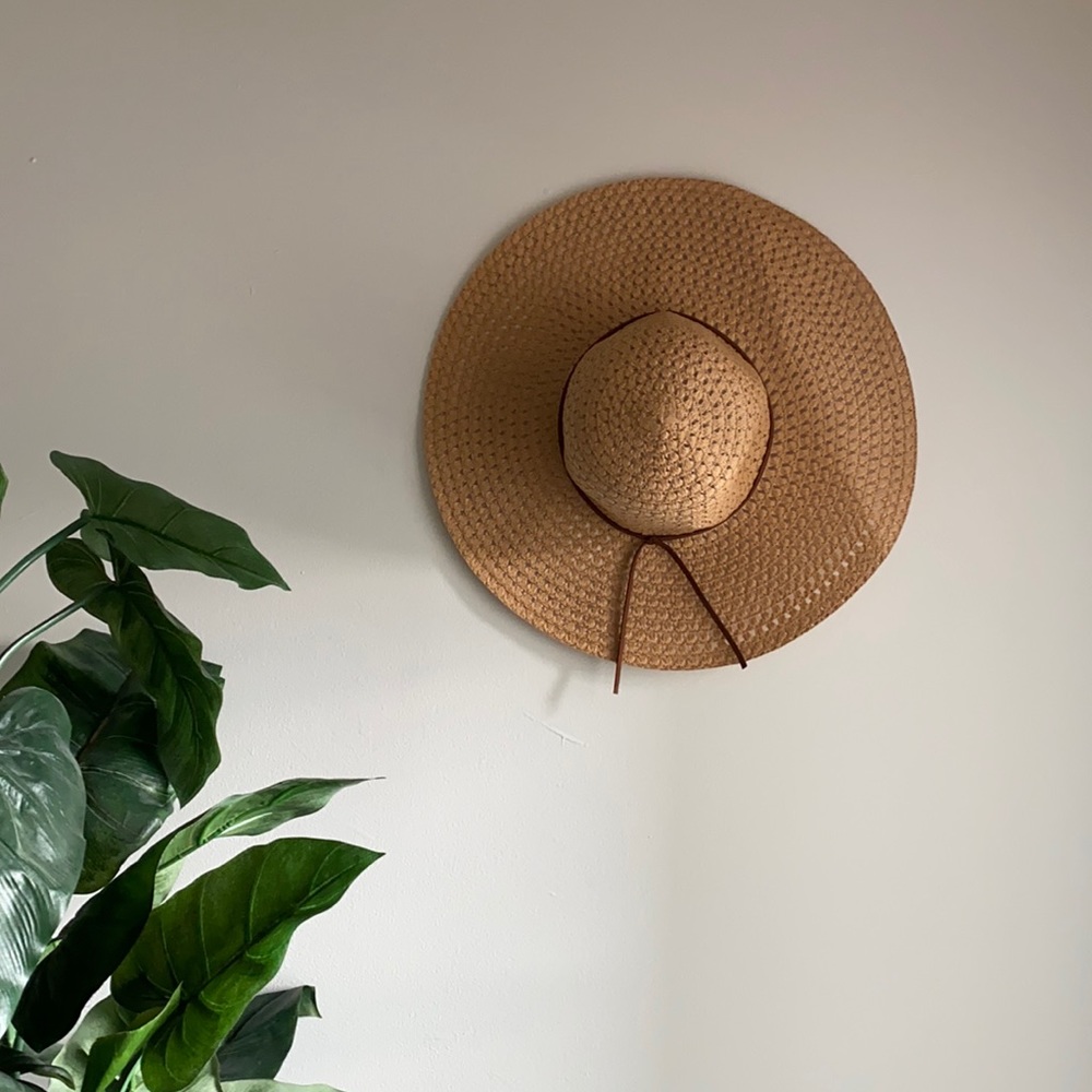 Brown Straw Wide Brim Floppy Sun Hat | Boho Hat - Picture 3 of 7